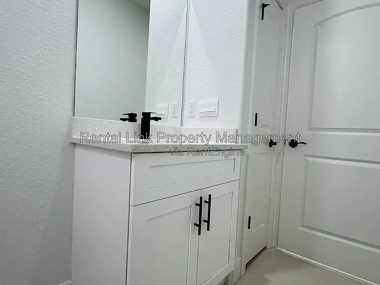 3948 20th St W — Photo 23