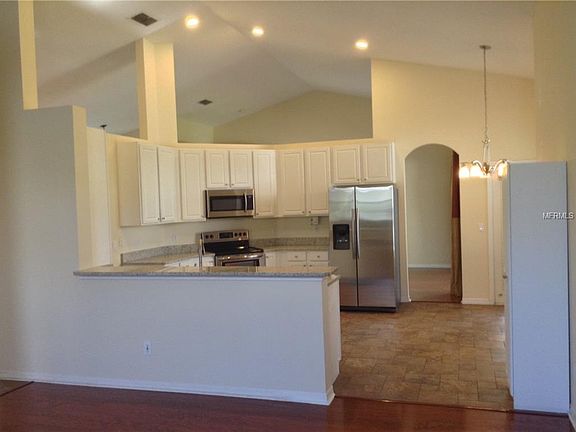 3rd image of 8216 Diamond Cove Cir