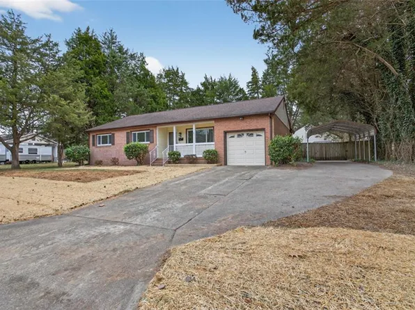 3 Roosevelt Dr, Newport News, VA 23608