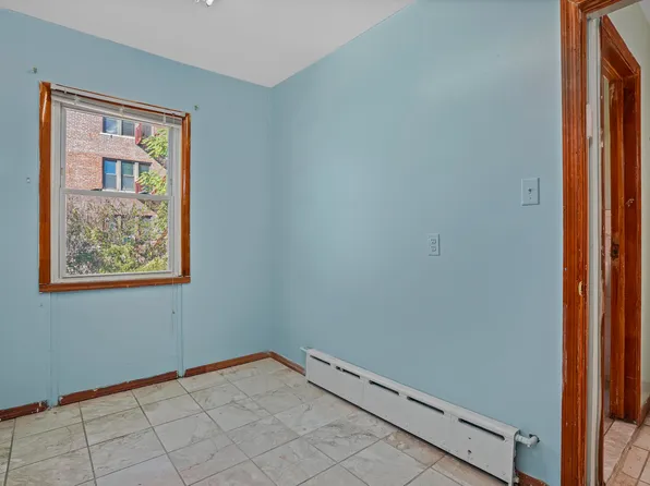 1728 West 2nd Street image 8 of 18