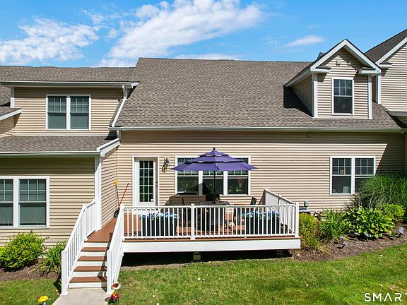 3rd image of 355 Hunter Drive #355