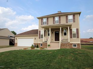 5326 Quest Dr SW, Wyoming, MI 49418