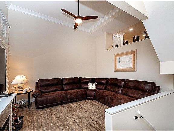 5th image of 1301 Haven Ave #B