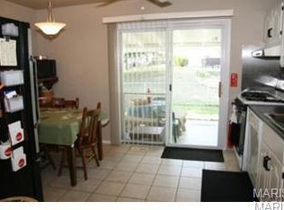 2 Michelle Ln, Saint Peters, MO