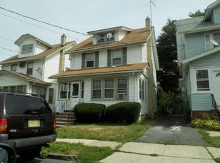 11 Sunset Ter, Irvington, NJ 07111