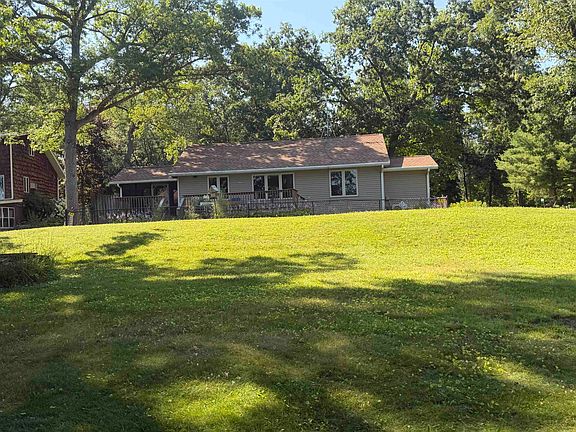 3rd image of W723 Oak Shore Dr