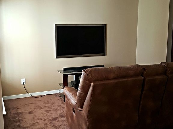 3rd image of 3832 Dominion Townes Cir