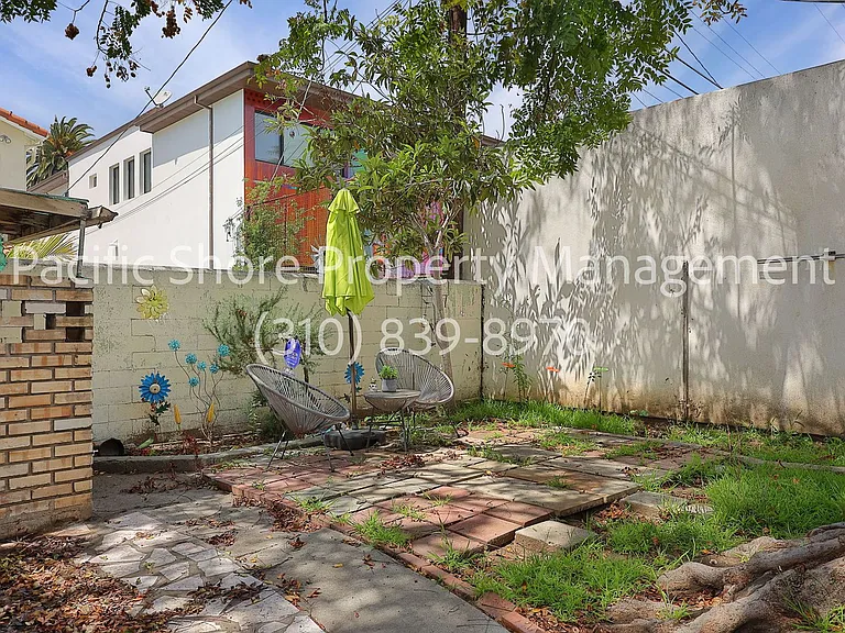 533 N. Windsor Blvd — Photo 18