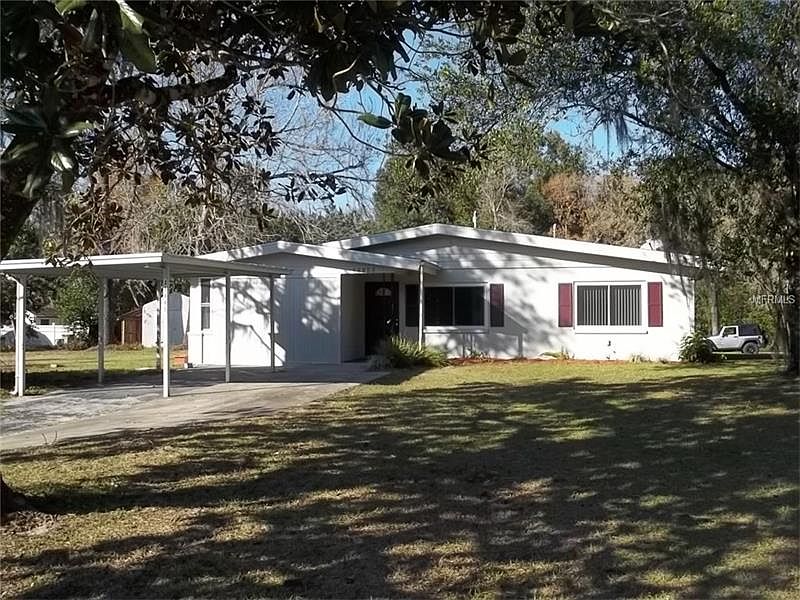 1st image of 33445 Pleasant Ln
