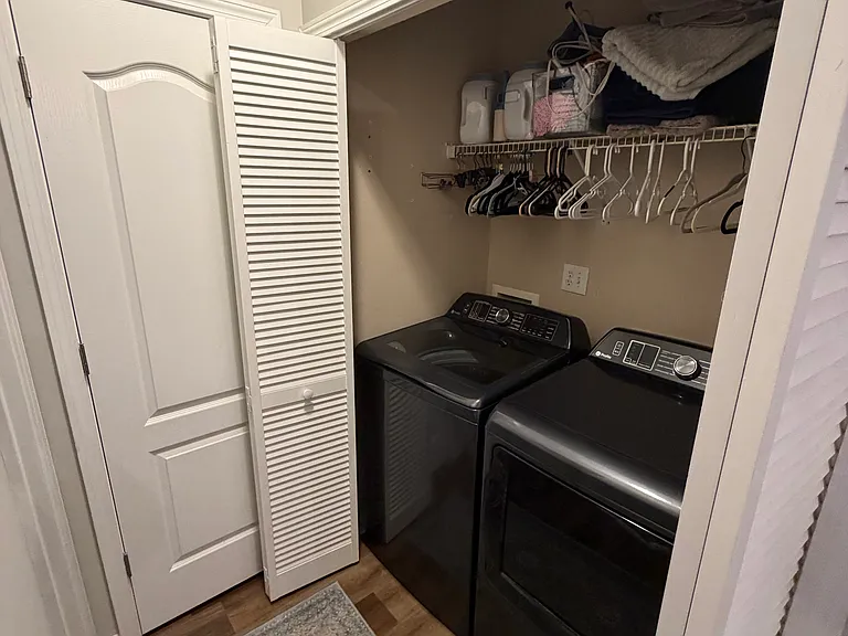 317 Franklin Ln — Photo 13