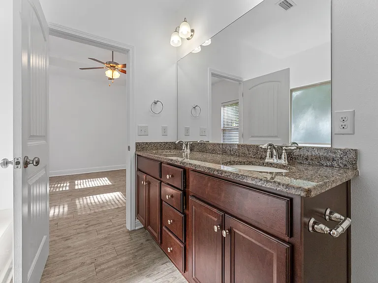 27320 Lashay Dr — Photo 13