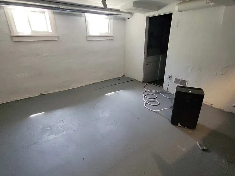 3412 Monroe St — Photo 14