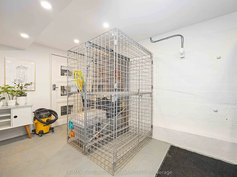793 Pape Ave #4 — Photo 23