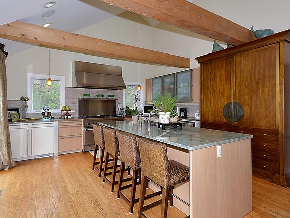 DeGUILIO KITCHEN
