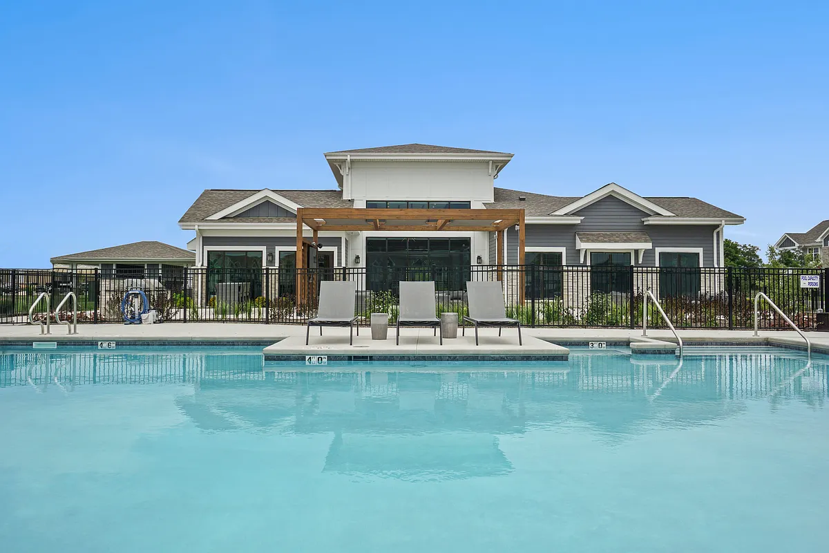 Seasons at River View Resort Style Pool - Seasons at River View