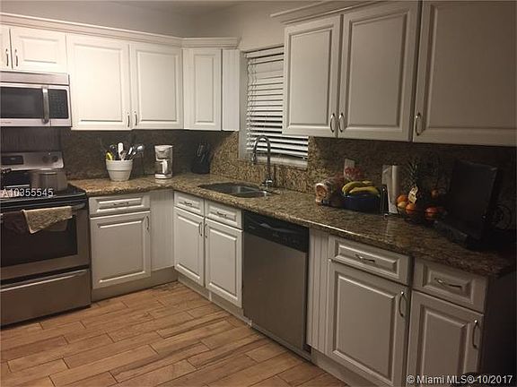 2nd image of 10 Seaford Pl