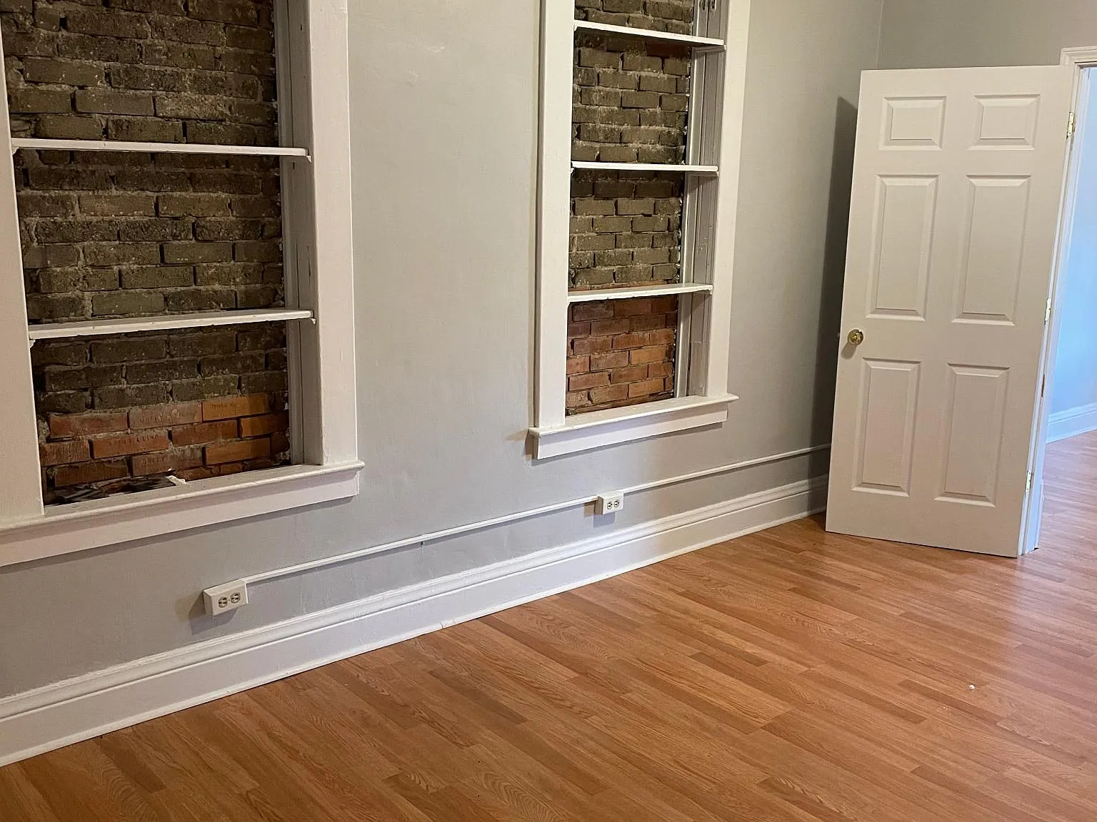 2 bed, 900 sqft, $1,400 — Photo 2