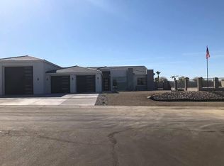 1832 Wolf Rd, Bullhead City, AZ 86442