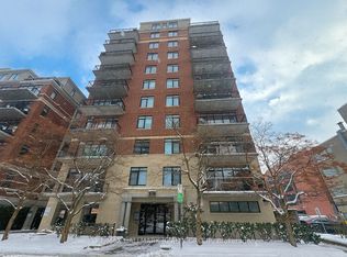 374 Cooper St #401, Ottawa, ON K2P 2P4