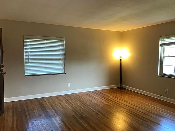 4th image of 1065 W Sells Ave #A