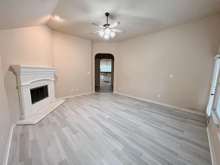 2798 Sparks Dr — Photo 18