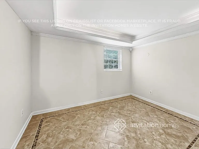 1379 Hidden Cir — Photo 18
