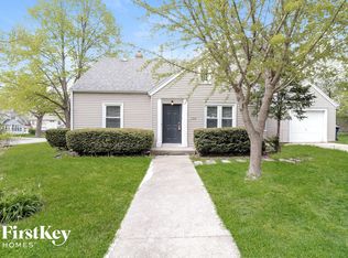 530 River Bluff Rd, Elgin, IL 60120