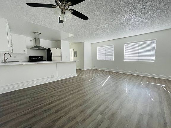 2nd image of 132 E Adams Blvd Unit 202