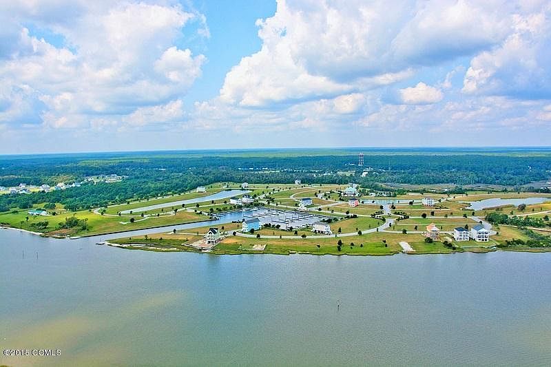 1st image of Boat Dock D Slip 9
