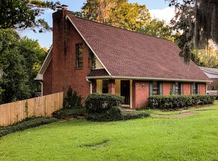 202 Shadow Wood Dr, Clinton, MS 39056
