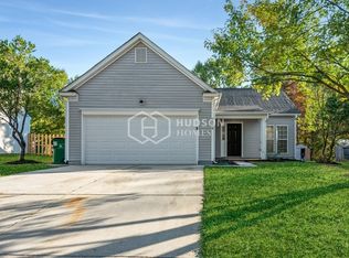 9709 Northwoods Forest Dr, Charlotte, NC 28214