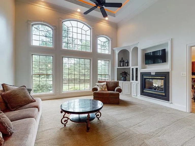 7703 Wolfpen Ridge Dr — Photo 5
