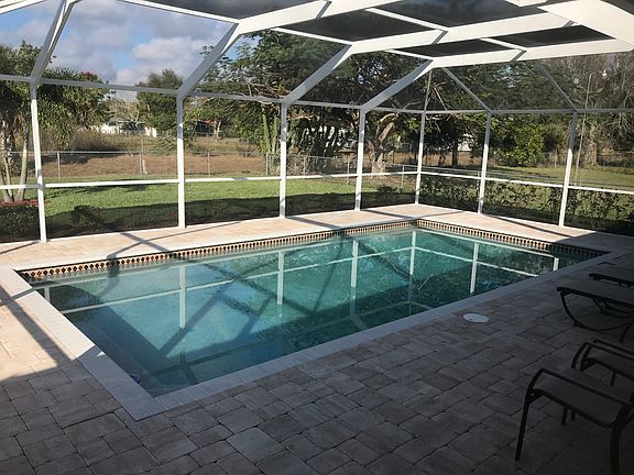 2nd image of 2819 E Cypress Ave