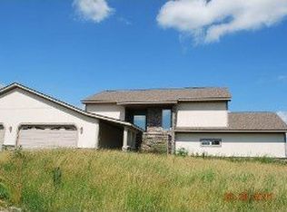 3467 Hickory Nut Holw, Howell, MI 48843