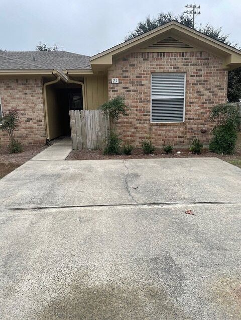 1st image of 21 Baywood Ct NW