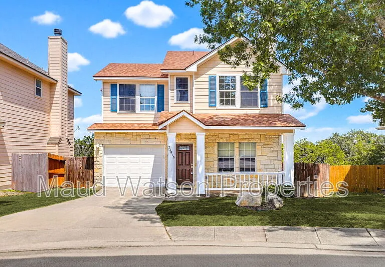 21810 Goldcrest Run — Photo 1
