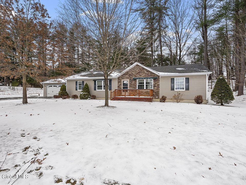 6 Summers End, West Sand Lake, NY 12196 Zillow