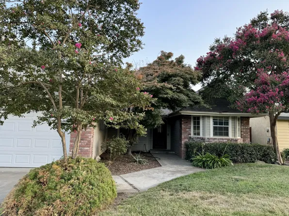 5815 W Oak Avenue, Visalia, CA 93291