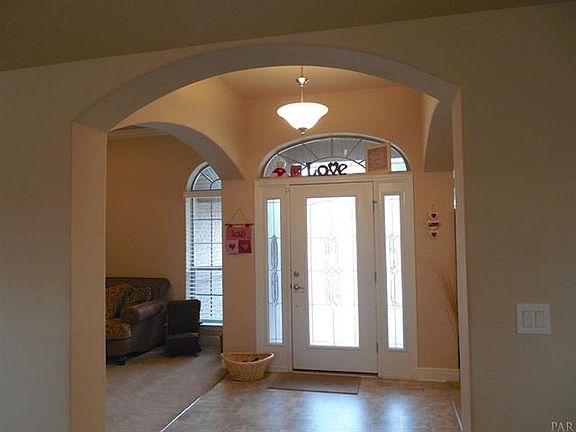 3rd image of 4725 Belvedere Cir