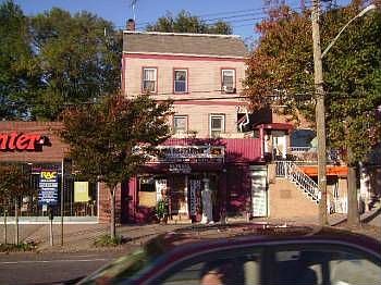 2nd image of 226 Bay St
