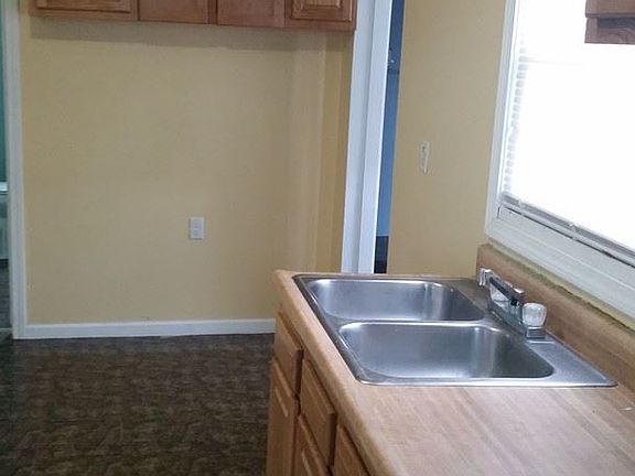 4th image of 13341 Wainfleet Ave