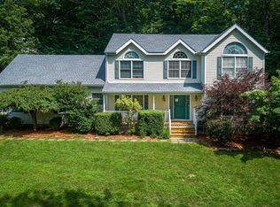 8 Long Meadow Trl, Sherman, CT 06784