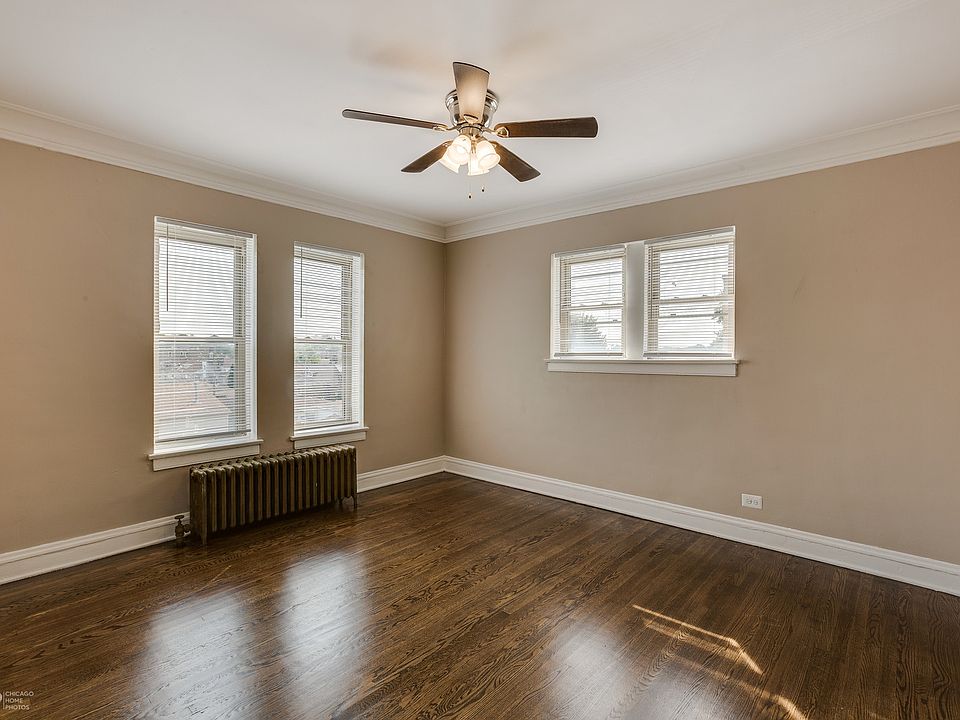 1st image of 8058 S Hermitage Ave APT 3