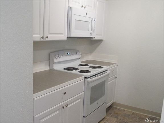 3rd image of 4701 176th St SW APT A5