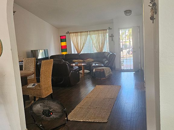 3rd image of 39715 Sunrose Dr