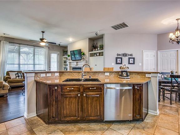 2nd image of 15720 Twin Cove Dr