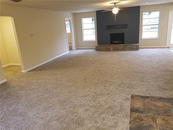 4th image of 7449 Vanessa Dr