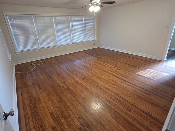 3rd image of 5174 Houston Dr