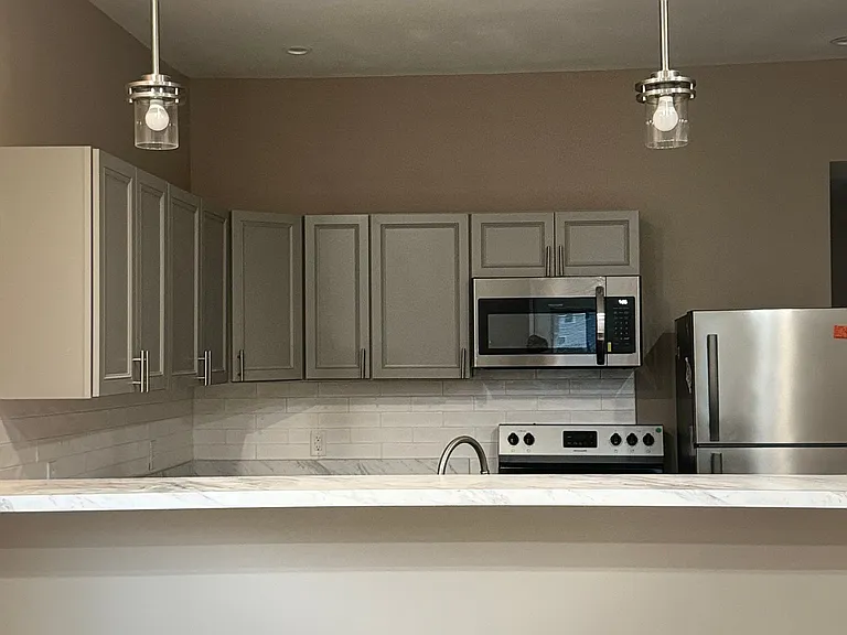 2306 Carrollton Ave — Photo 18