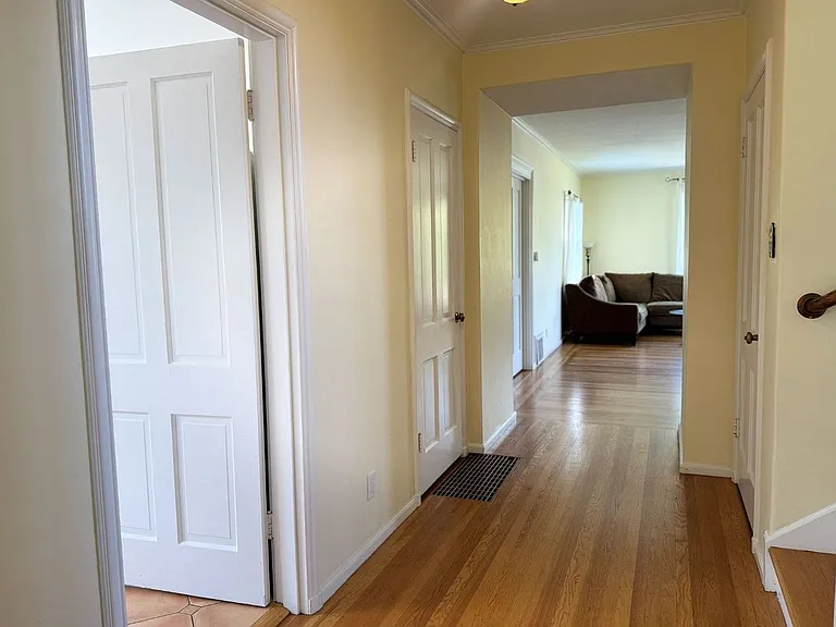 1759 Spruce St — Photo 17